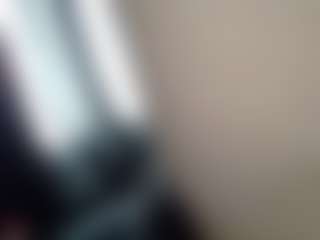 Live cam show with Alissa - Striptease on CamwithHer