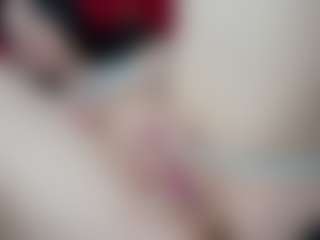 Live cam show with Alissa - Dildo on CamClone