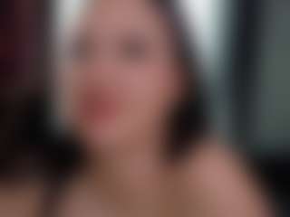 Live cam show with Alissa - Oil on Camsoda