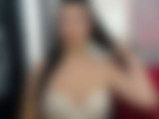 Live cam show with Alissa - Oil on Camsoda