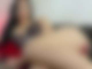 Live cam show with Alissa - Athletic Brown Eyes on Camsoda
