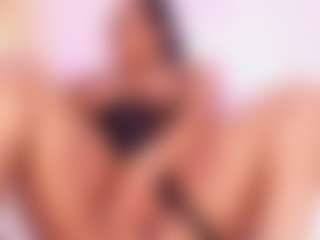 esmeralda-bigbotty's Live Sex Cam Show