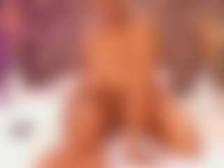 esmeralda-bigbotty's Live Sex Cam Show
