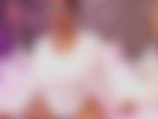 esmeralda-bigbotty's Live Sex Cam Show