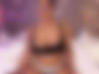 Live cam show with esmeralda-bigbotty - Ebony on camwithhim.com | colombia
