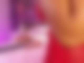 esmeralda-bigbotty's Live Sex Cam Show