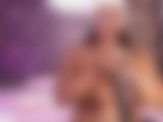 esmeralda-bigbotty's Live Sex Cam Show