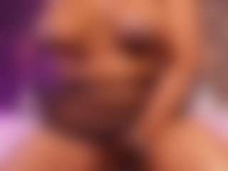 esmeralda-bigbotty's Live Sex Cam Show
