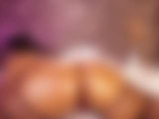 Live cam show with esmeralda-bigbotty - Ebony on camwithhim.com | colombia