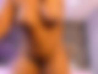 esmeralda-bigbotty's Live Sex Cam Show