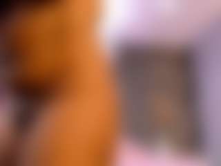 Live cam show with esmeralda-bigbotty - Brown Eyes Black on Camming Site