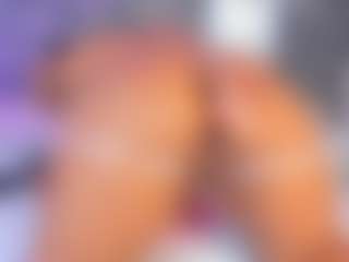 Live cam show with esmeralda-bigbotty - Black Fetish on Instabang