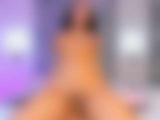 Live cam show with esmeralda-bigbotty - Bedroom on Instabang