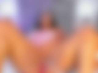 Live cam show with esmeralda-bigbotty - Strip on SmokeAndPoke