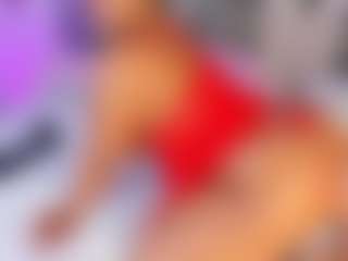 esmeralda-bigbotty's Live Sex Cam Show
