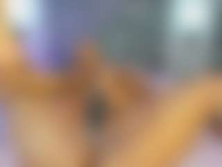 esmeralda-bigbotty's Live Sex Cam Show