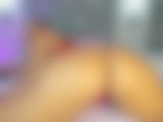 esmeralda-bigbotty's Live Sex Cam Show