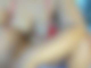 esmeralda-bigbotty's Live Sex Cam Show