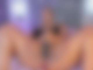 esmeralda-bigbotty's Live Sex Cam Show