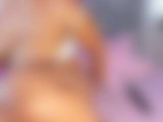 esmeralda-bigbotty's Live Sex Cam Show