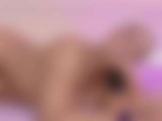Live cam show with esmeralda-bigbotty - Ride Torso on livesuperchat.net