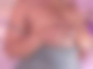 esmeralda-bigbotty's Live Sex Cam Show