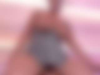 esmeralda-bigbotty's Live Sex Cam Show