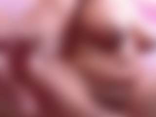 esmeralda-bigbotty's Live Sex Cam Show