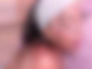 esmeralda-bigbotty's Live Sex Cam Show