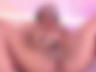 esmeralda-bigbotty's Live Sex Cam Show