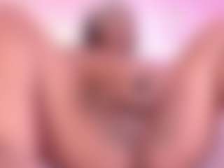 esmeralda-bigbotty's Live Sex Cam Show