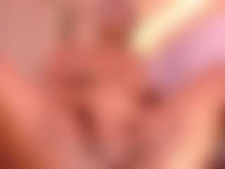 esmeralda-bigbotty's Live Sex Cam Show