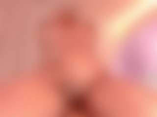 esmeralda-bigbotty's Live Sex Cam Show