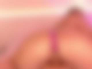 esmeralda-bigbotty's Live Sex Cam Show