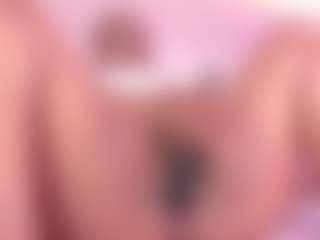esmeralda-bigbotty's Live Sex Cam Show