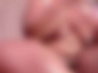 esmeralda-bigbotty's Live Sex Cam Show