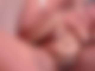 esmeralda-bigbotty's Live Sex Cam Show