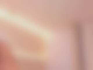 esmeralda-bigbotty's Live Sex Cam Show