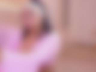 esmeralda-bigbotty's Live Sex Cam Show