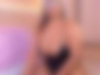 esmeralda-bigbotty's Live Sex Cam Show