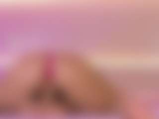 Live cam show with esmeralda-bigbotty - Black Amateur on hrnylive.com