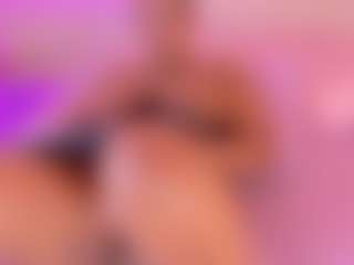 esmeralda-bigbotty's Live Sex Cam Show