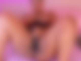 esmeralda-bigbotty's Live Sex Cam Show