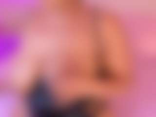 esmeralda-bigbotty's Live Sex Cam Show