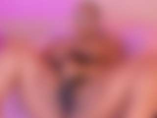 Live cam show with esmeralda-bigbotty - Ebony on Camsoda | colombia