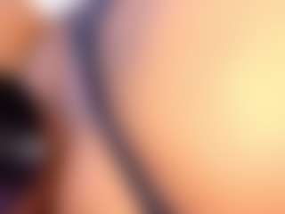 esmeralda-bigbotty's Live Sex Cam Show