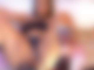 Live cam show with esmeralda-bigbotty - Shaved Pussy on livesuperchat.net