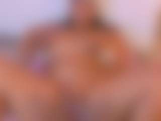 esmeralda-bigbotty's Live Sex Cam Show