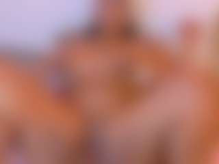 esmeralda-bigbotty's Live Sex Cam Show