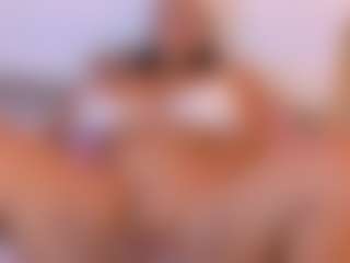 esmeralda-bigbotty's Live Sex Cam Show